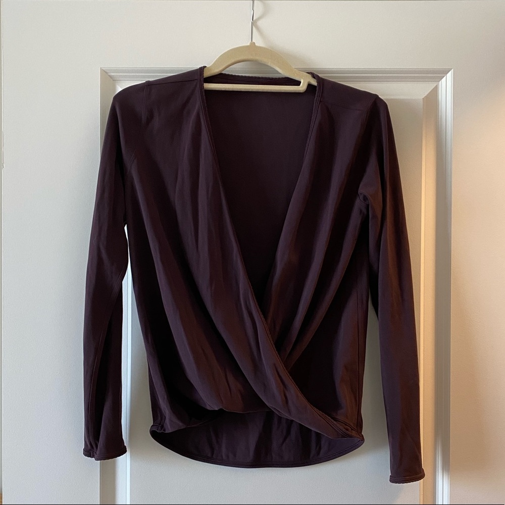 Lululemon top with cross detail